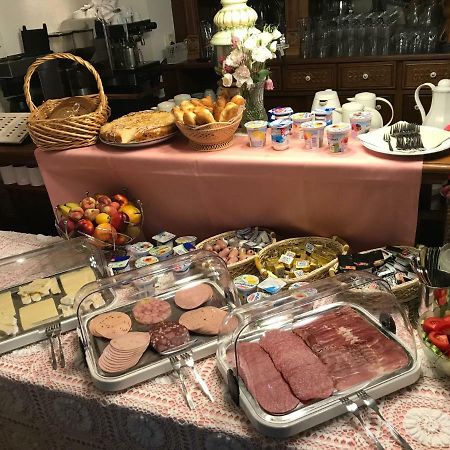 צל אן דר מוזל Gaestehaus Am Roemerbad מראה חיצוני תמונה